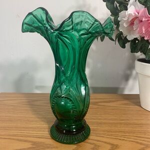 Vintage Martinsville Glass Ruffled Edge Vase Emerald Green